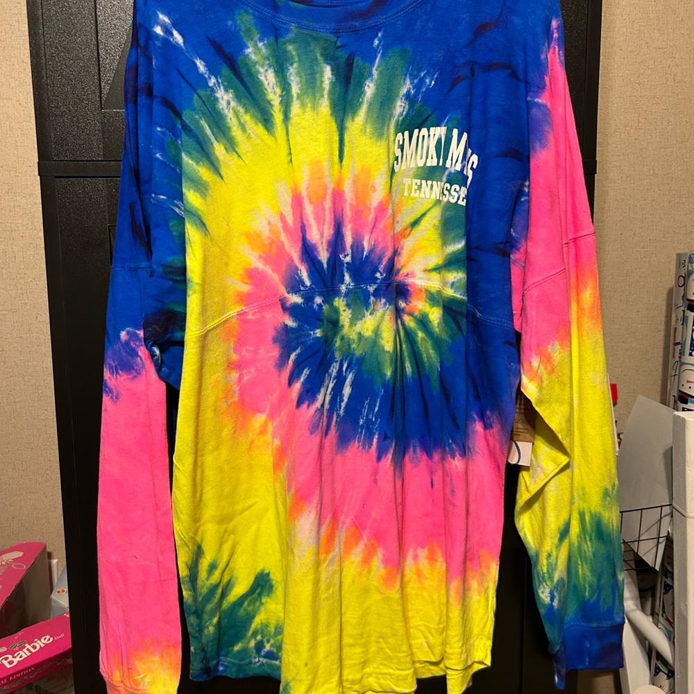 Vibrant Tie-Dye Smokey Mountain
